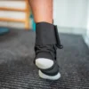 Stabilizacijski steznik za skočni zglob